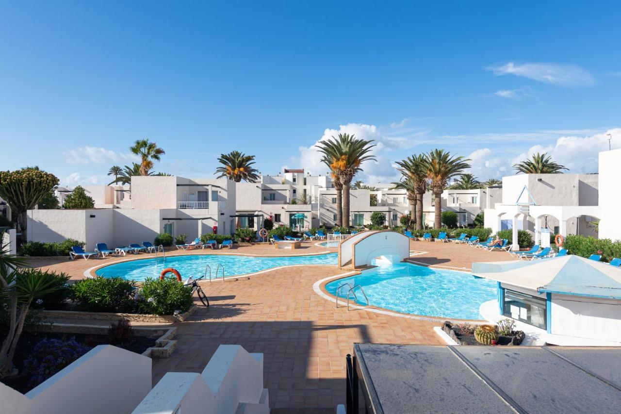 Homeforguest Apartamento Con Terraza Y Piscina En Corralejo Exterior foto