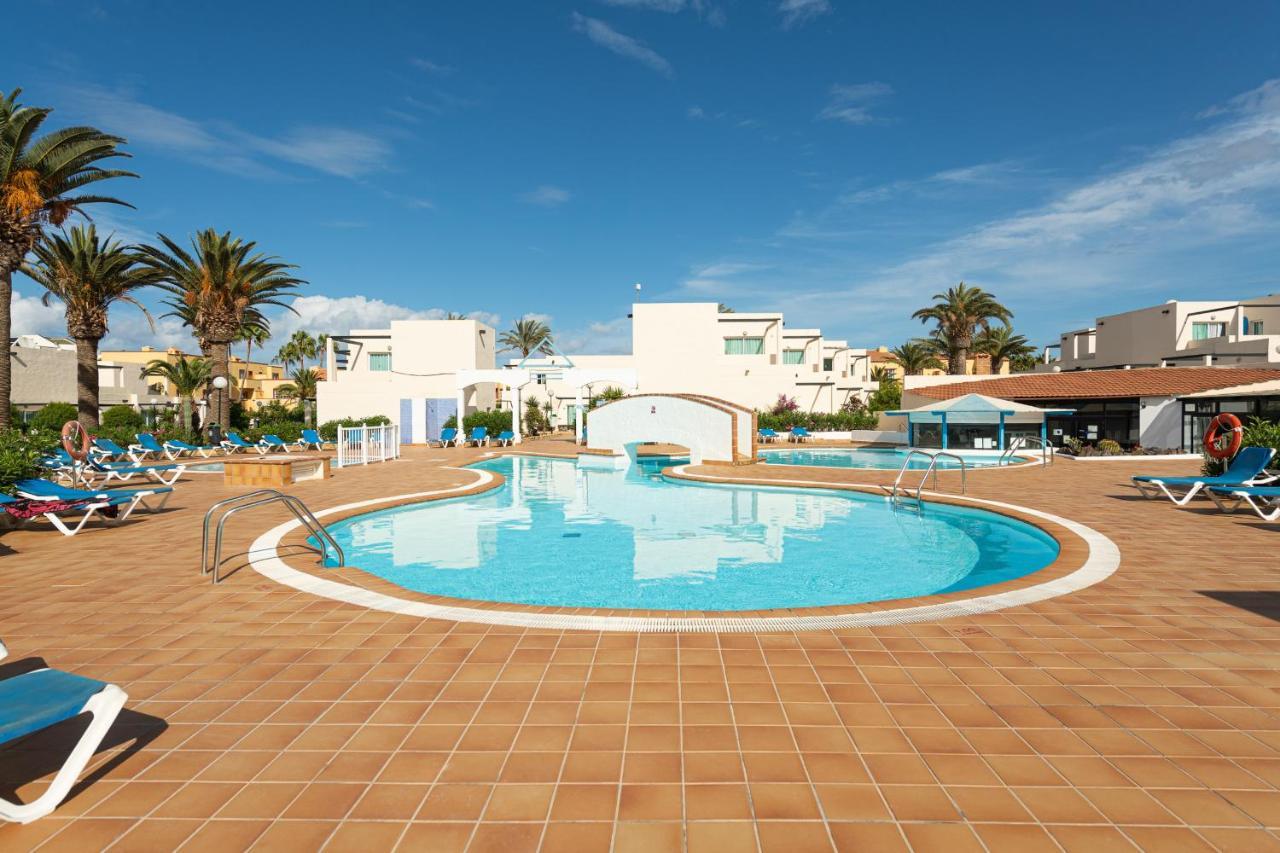 Homeforguest Apartamento Con Terraza Y Piscina En Corralejo Exterior foto