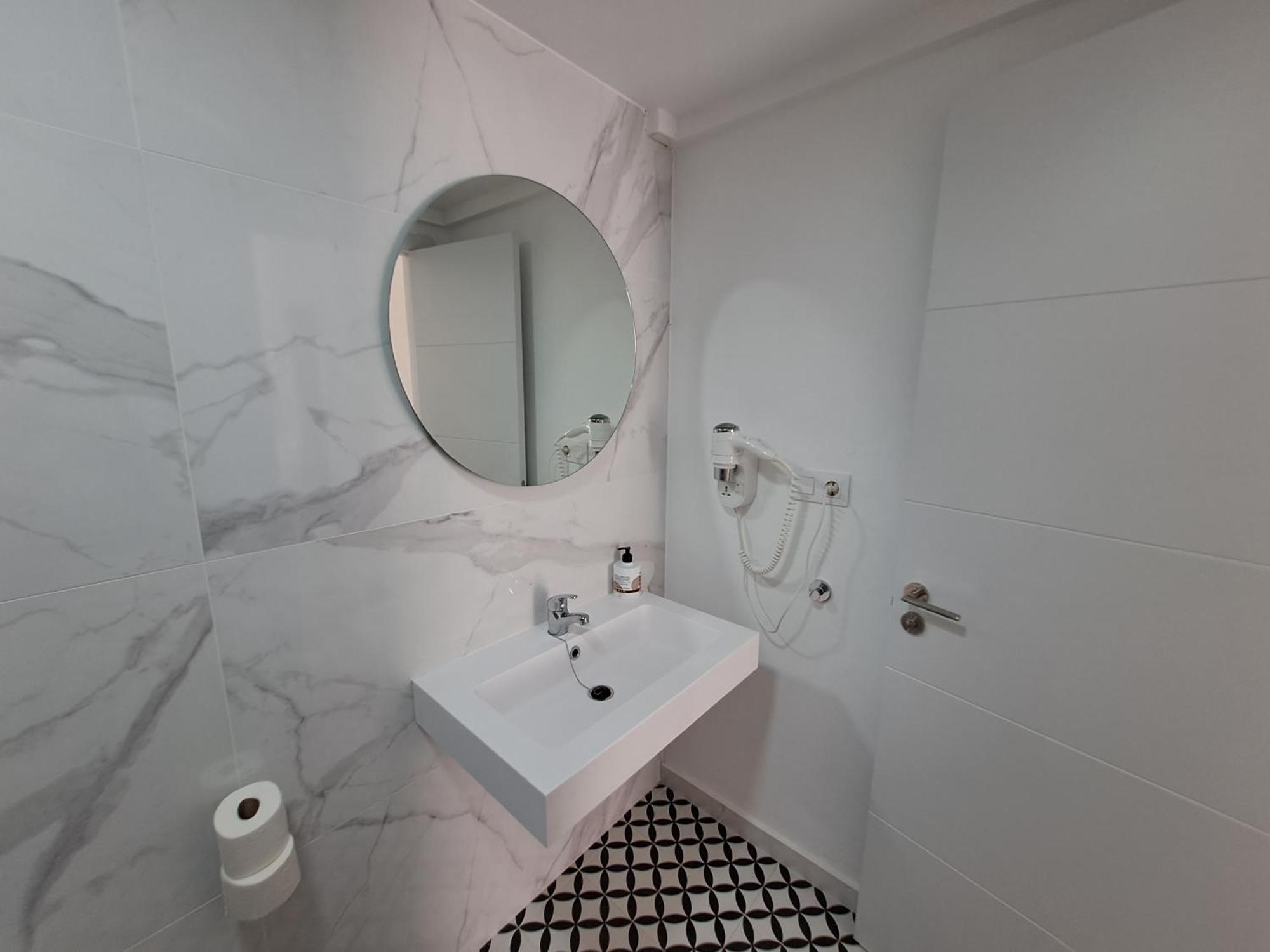 Homeforguest Apartamento Con Terraza Y Piscina En Corralejo Exterior foto