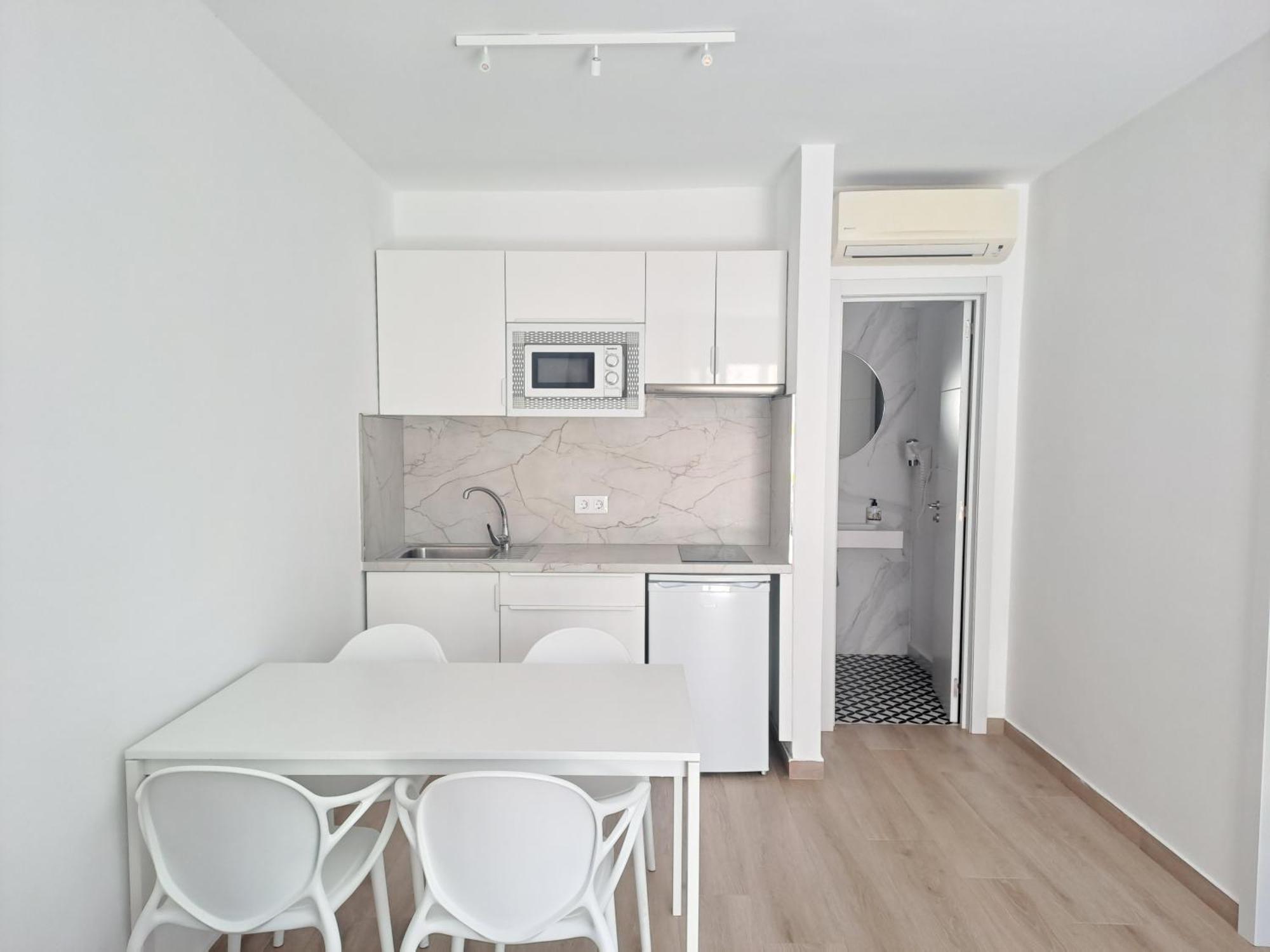 Homeforguest Apartamento Con Terraza Y Piscina En Corralejo Exterior foto